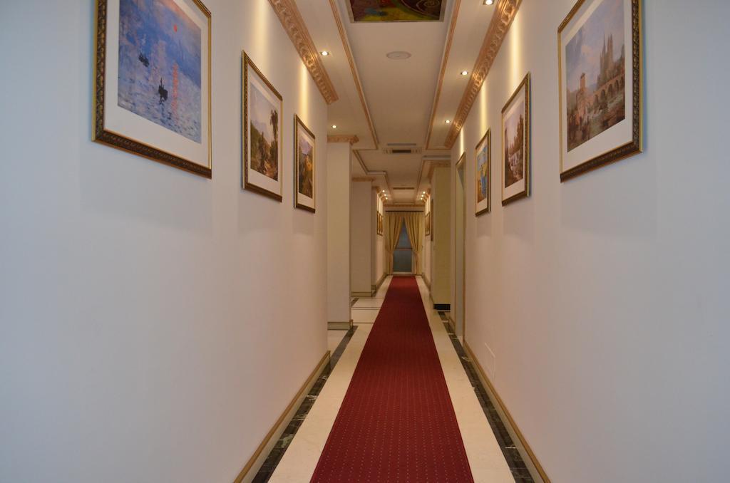 Hotel Mustang Vasqarr 외부 사진