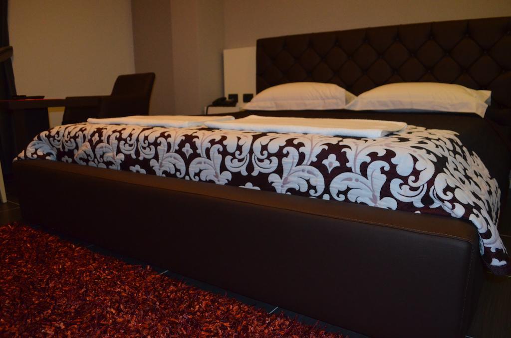Hotel Mustang Vasqarr 외부 사진