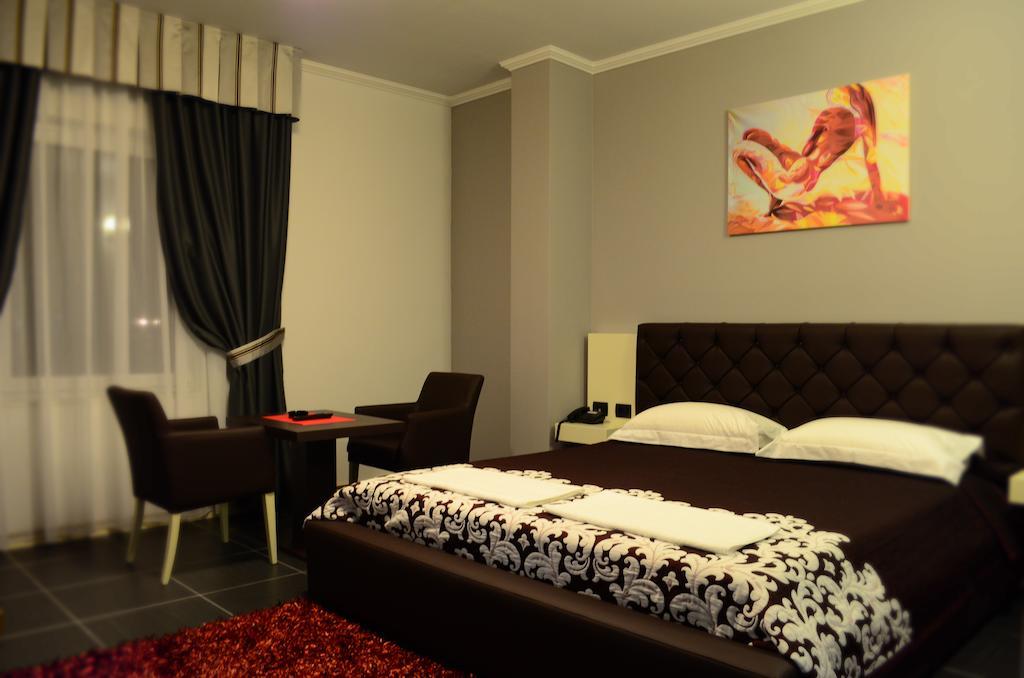 Hotel Mustang Vasqarr 외부 사진