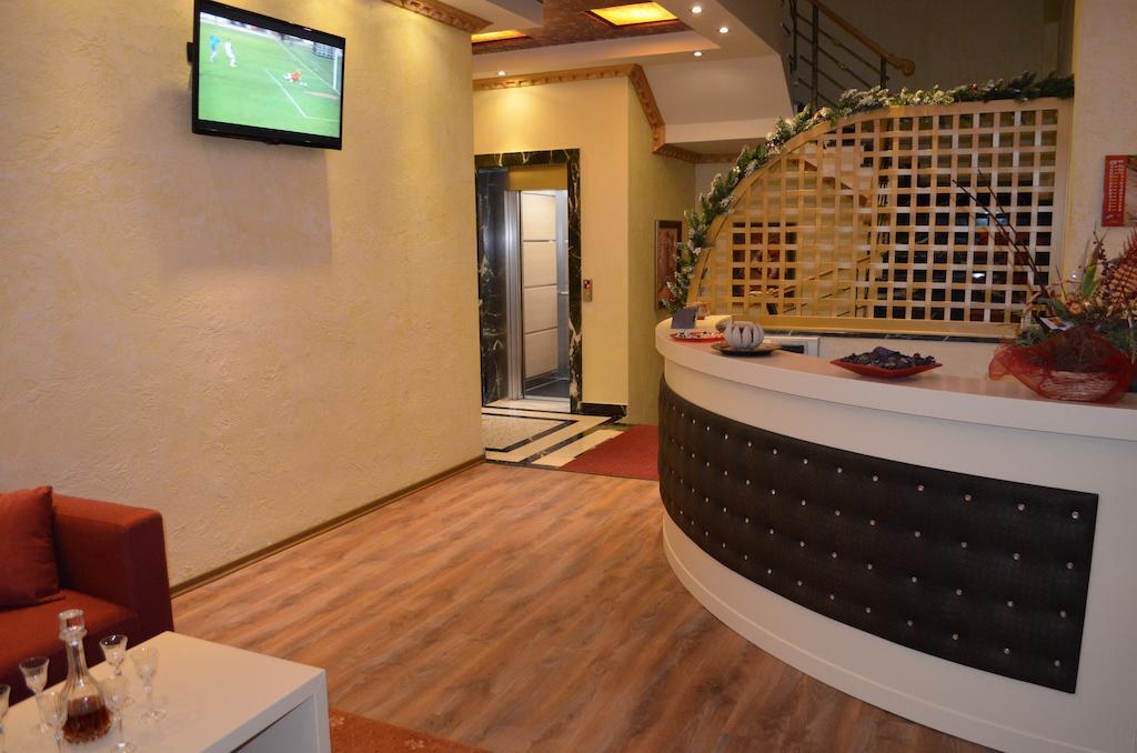 Hotel Mustang Vasqarr 외부 사진