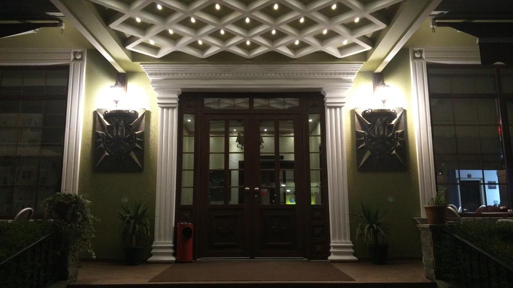 Hotel Mustang Vasqarr 외부 사진