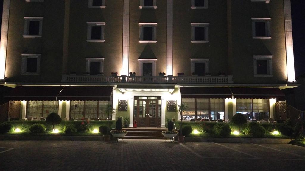 Hotel Mustang Vasqarr 외부 사진
