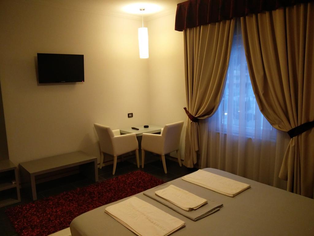 Hotel Mustang Vasqarr 외부 사진
