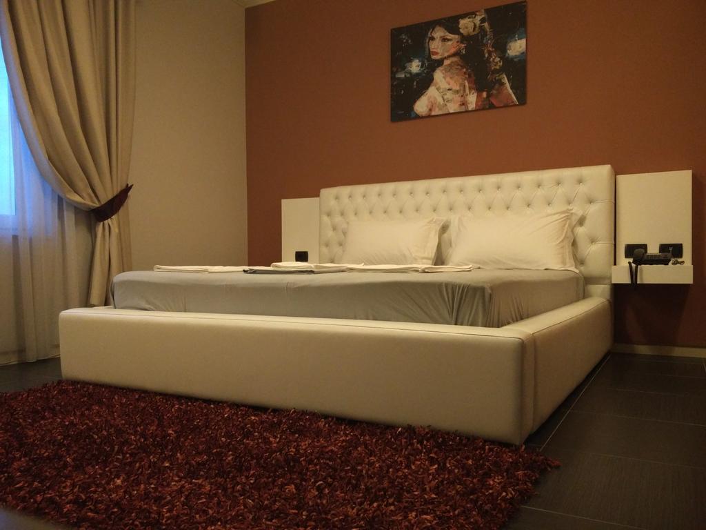Hotel Mustang Vasqarr 외부 사진